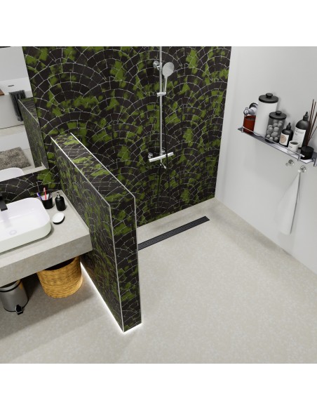 Draufsicht Einer Exotisch Gefliesten Dusche Mit Black Mistral Ablauf