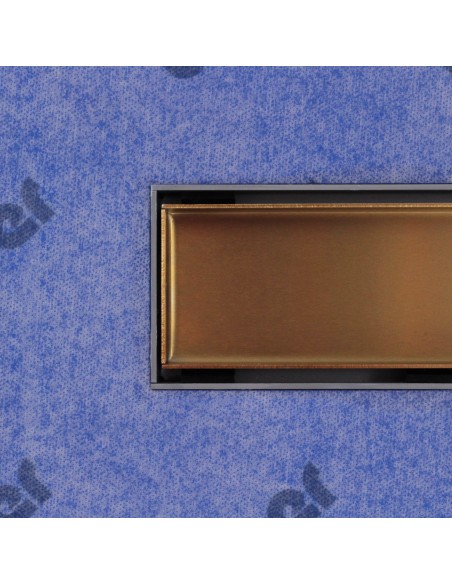 Draufsicht Der Brass Reversible Ablaufabdeckung Auf Der Abdichtungsbahn – 