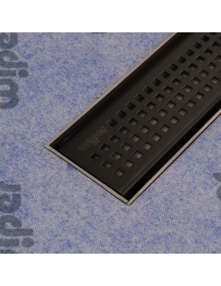 Draufsicht Der Black Sirocco Ablaufabdeckung Auf Der Abdichtungsbahn